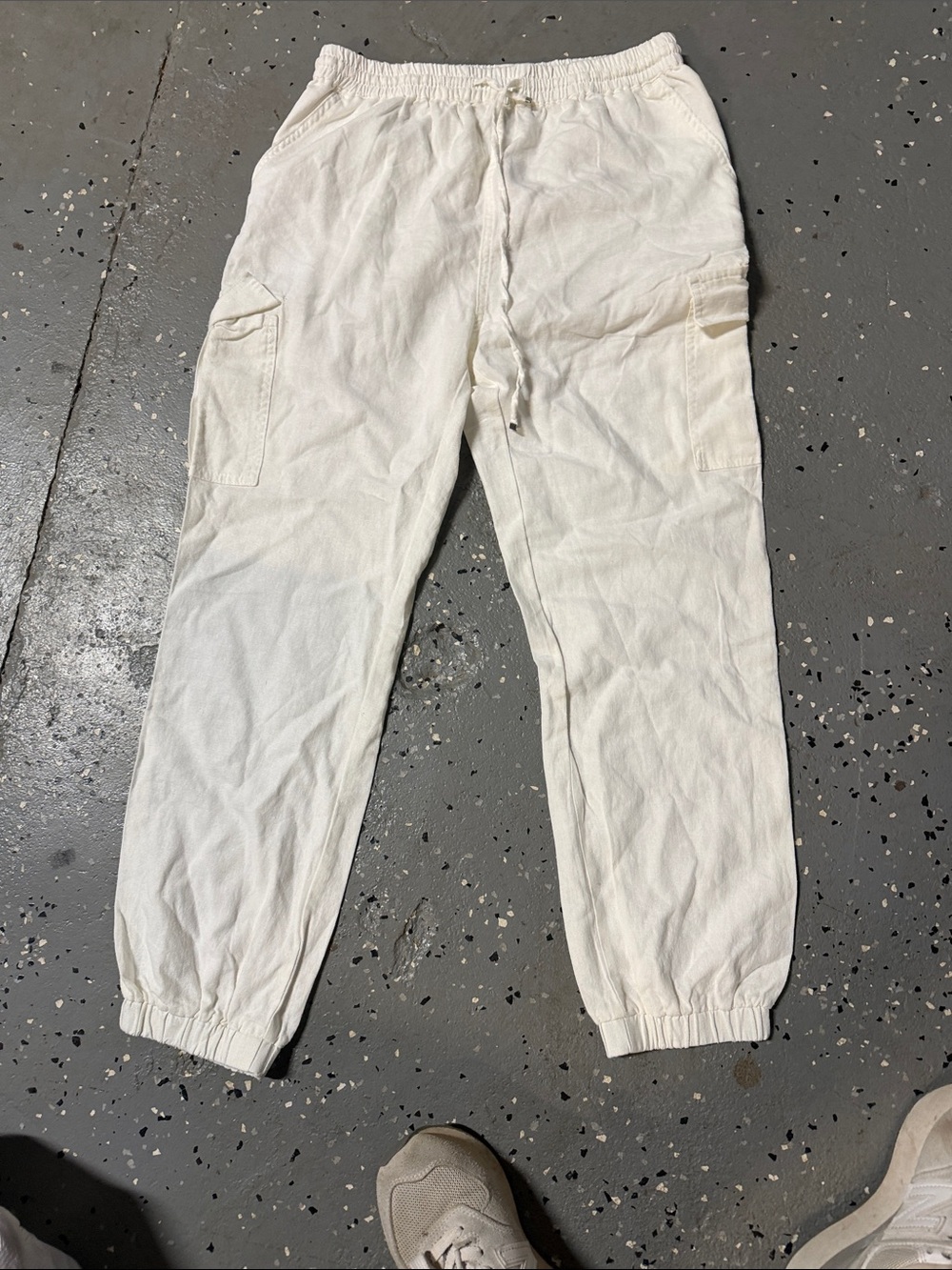 Love Tree Womens Cargo Joggers in Off-White